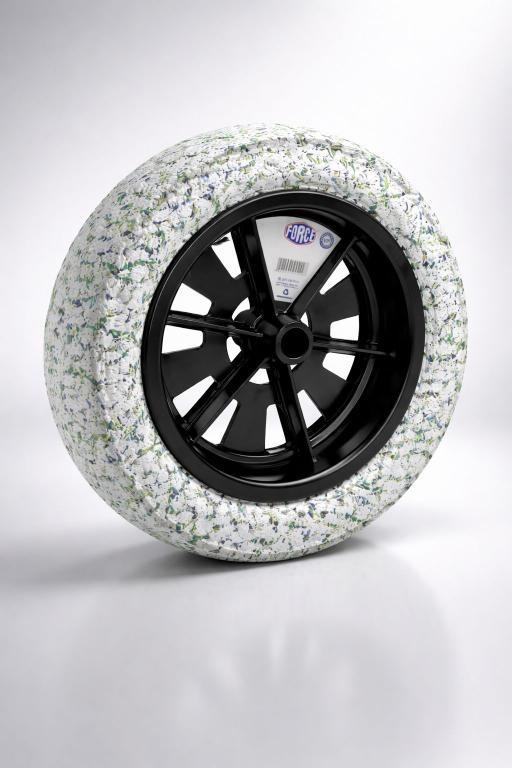 PNEU CARRIOLA BORRACHA EXPANDIDA RECICLADA 3,25 X 8 X 1" (26MM) - Imagem 3